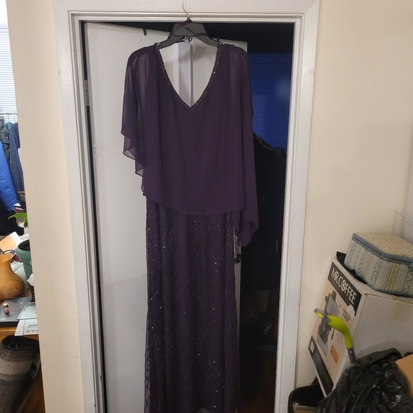 Wedding dress or party's - Picture 4 of 9